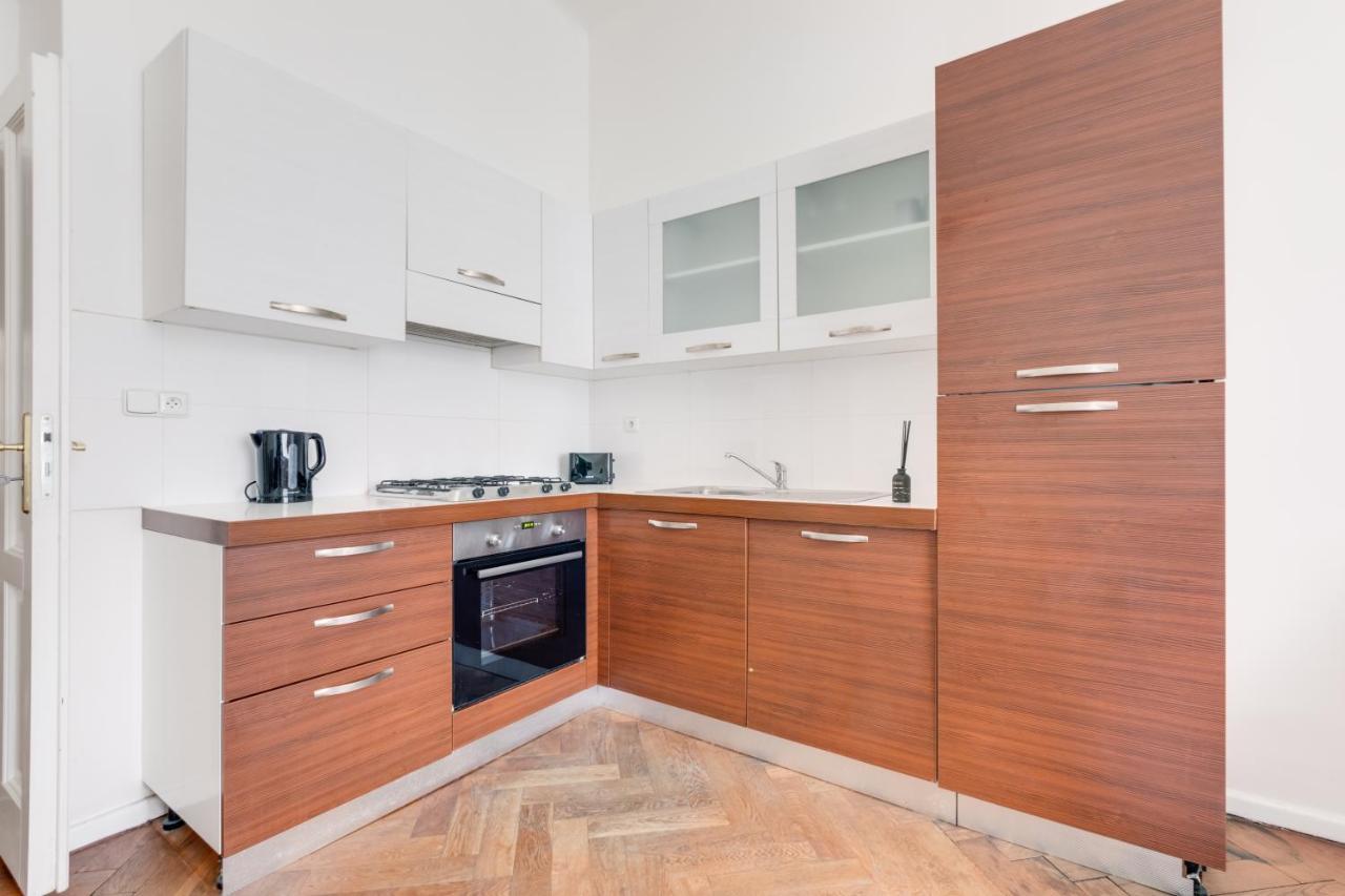 Luxury Riverside Apartments In The Center Of Прага Екстер'єр фото