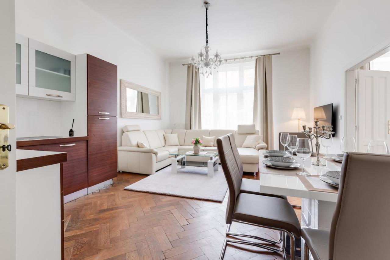 Luxury Riverside Apartments In The Center Of Прага Екстер'єр фото